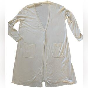 J Jill long duster size XL in off white color, two pockets, three buttons